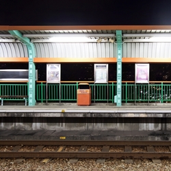 수덕사 백련당 익공 활용 기차역