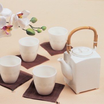 국화문 활용 컵