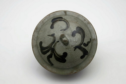 청자철화초문합(18597)