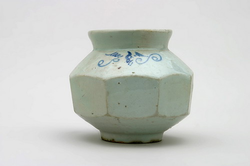청화백자8각항아리(18913)