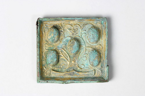 금동압출여지문과대장식(116389)