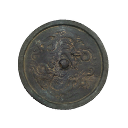 동제용문원형경(銅製龍文圓形鏡)