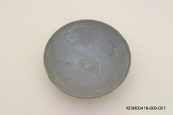 청자상감국화여지문대접(16387)