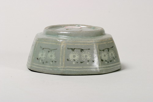 청자상감국화문팔각접시(17784)