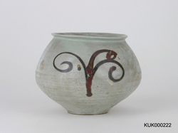 백자철사초화문호(16680)
