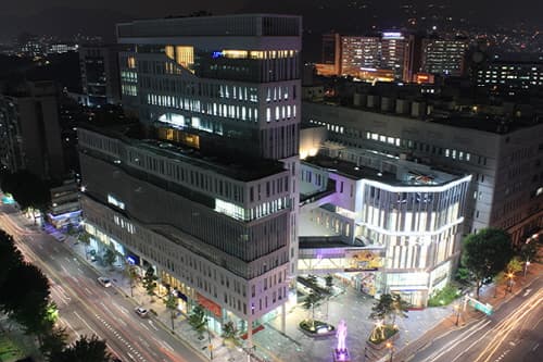 홍익대 대학로 아트센터 전경