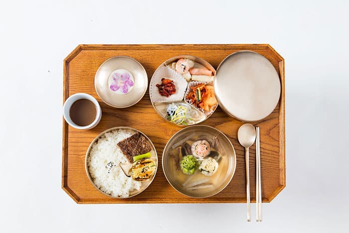 조선시대 궁궐에서 하는 특별한 식사, 수라간 시식공감 ⓒ 한국문화재재단