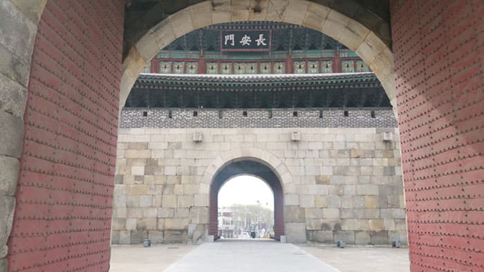 수원화성 정문인 장안문 ⓒ 문화포털 기자단 한정규 수원화성 정문인 장안문 ⓒ 문화포털 기자단 한정규