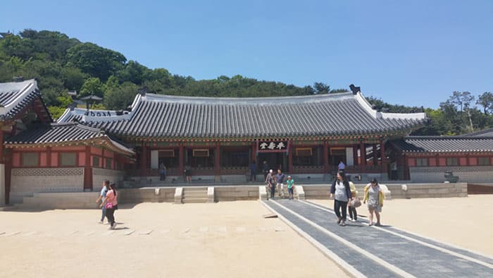 화성행궁 정전인 봉수당 ⓒ 문화포털 기자단 한정규 화성행궁 정전인 봉수당 ⓒ 문화포털 기자단 한정규