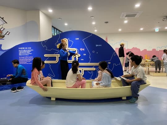 [서울백제어린이박물관] 가족 대상 겨울방학 교육1 [어박 사용법+뚝딱뚝딱!백제집!] 1차 | 서울백제어린이박물관 전시실, 교육실(다목적실) | 2025-01-07 ~ 2025-01-10