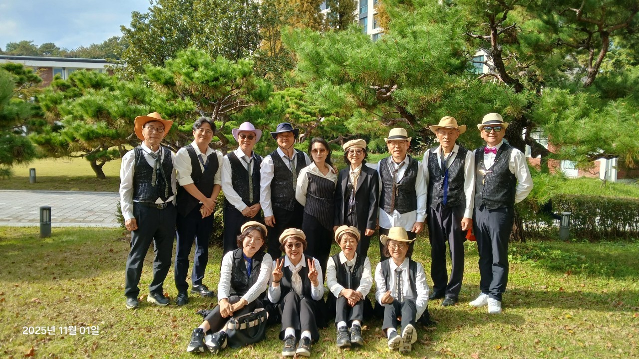 2025년 블리스 사운드 공연후 단체 사진